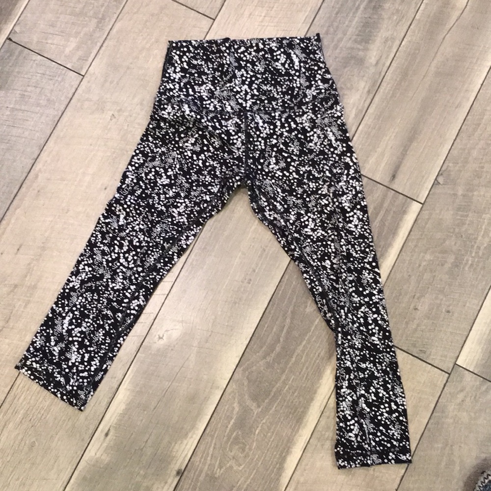 Lulu high rise crop